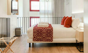 FIL Suites FIL Good 09 Room.jpg